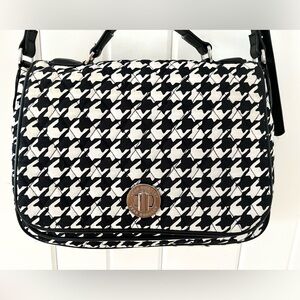 Vera Bradley Black/White Houndstooth Crossbody, NWOT, L 11” x W 3”x H 8”